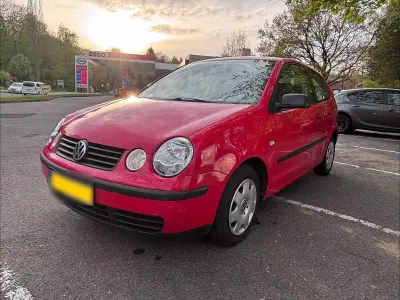 Gebraucht VW Polo 54 PS (39 kW) 2003 Rot Limousine