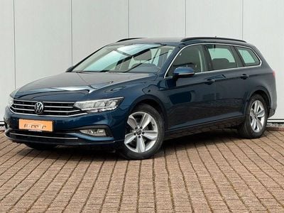 Gebraucht VW Passat Business 200 PS (147 kW) 2021 Blau Kombi