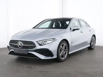 Gebraucht Mercedes A200 AMG 163 PS (119 kW) 2025 Silber Limousine