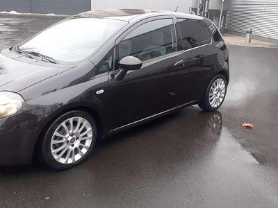 Gebraucht Fiat Punto Evo Pop 84 PS (61 kW) 2013 Schwarz Kleinwagen