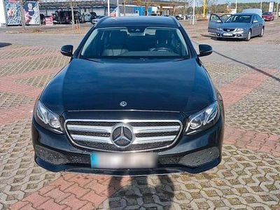 Mercedes E220