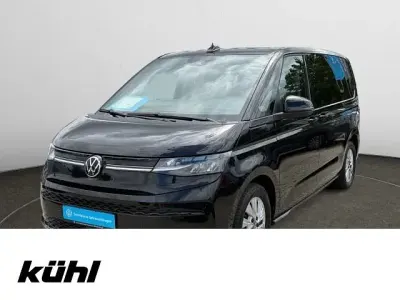 Gebraucht VW Multivan Life 150 PS (110 kW) 2024 Deep black perleffekt Van / Kleinbus