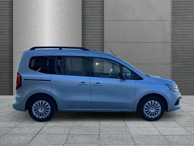 Usata Renault Kangoo Intens 95 CV (69 kW) 2023 Metallic Monovolume