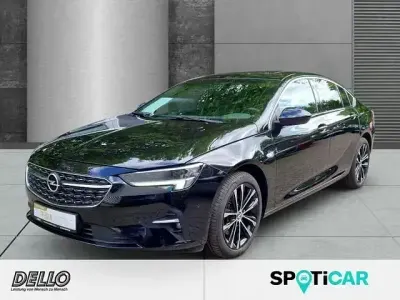 Używany Opel Insignia Ultimate 174 KM (127 kW) 2021 Czarny Sedan/Limuzyna
