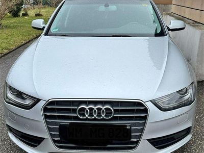 Silber Gebraucht 2012 Audi A4 Ambition Kombi | 12.500 €
