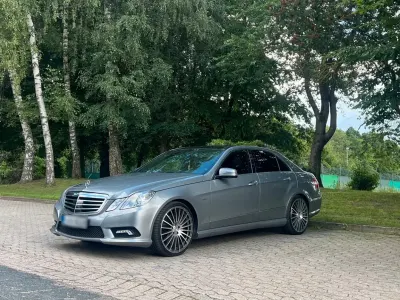 Gebraucht Mercedes E350 AMG 231 PS (169 kW) 2010 Grau Limousine