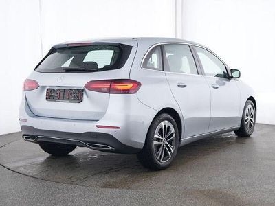 Gebraucht Mercedes B200 150 PS (110 kW) 2024 Van / Kleinbus