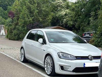 Weiß Gebraucht 2015 VW Golf GTE Limousine | 17.000 € (Teuer)