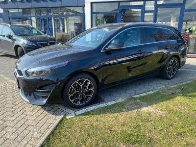 Gebraucht Kia Ceed Sportswagon GT-Line 160 PS (117 kW) 2021 Zilinaschwarz Kombi
