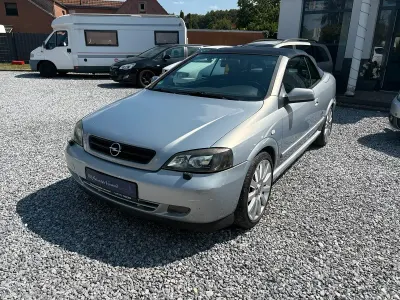 Gebraucht Opel Astra 147 PS (108 kW) 2022 Silber Kleinwagen