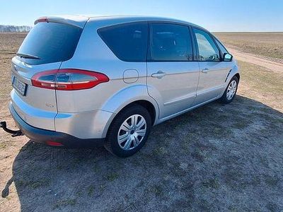 Gebraucht Ford S-MAX Trend 140 PS (102 kW) 2010 Silber Van / Kleinbus