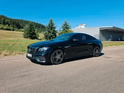 Gebraucht Mercedes E350 AMG line 286 PS (210 kW) 2019 Schwarz Coupé