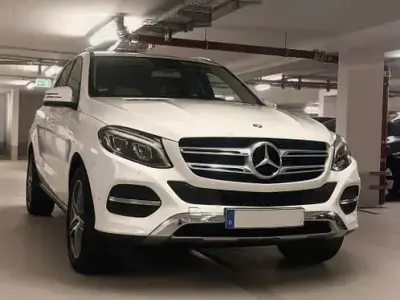 Gebraucht Mercedes GLE250 Sport 204 PS (150 kW) 2016 Weiß SUV