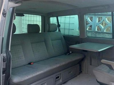 Second-hand VW T4 102 CP (75 kW) 1999 Gri Van