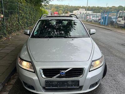 Silber Gebraucht 2010 Volvo V50 Kombi | 3.500 € (Teuer)