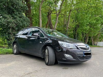 gebraucht Opel Astra Sports Tourer 1.7 CDTI Sport 92kW Sport