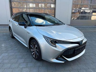 Gebraucht Toyota Corolla Premium 122 PS (89 kW) 2022 Ultra silver met. 1f7 / schwar Kombi
