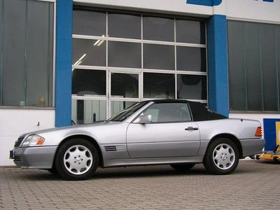Second-hand Mercedes SL320 231 CP (169 kW) 1994 Argintiu Cabrio