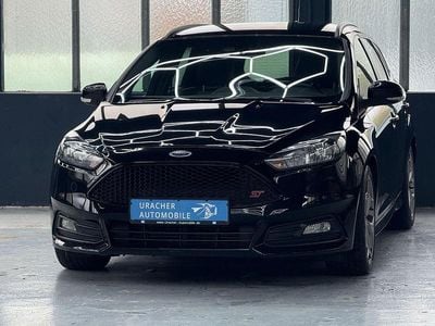 Second-hand Ford Focus ST 250 CP (183 kW) 2017 Negru Berlinǎ