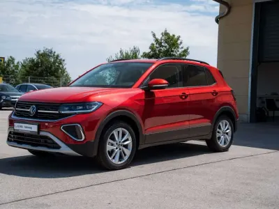 Neu VW T-Cross Life 116 PS (85 kW) 2026 Rot SUV