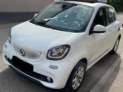 Usata Smart ForFour Prime 71 CV (52 kW) 2015 Bianco Utilitaria