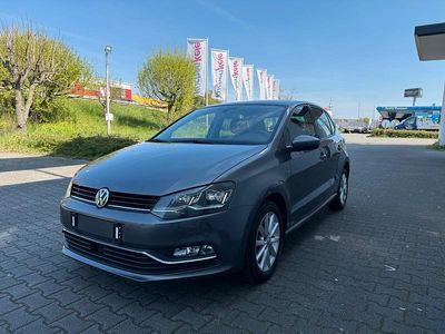 Usata VW Polo LOUNGE 75 CV (55 kW) 2015 Grigio Berlina