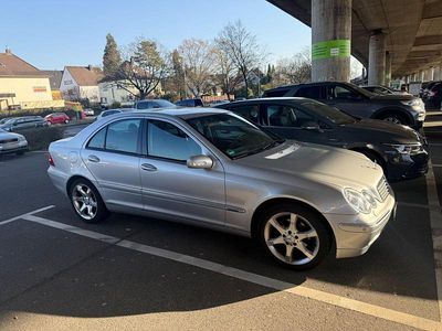 Gebraucht Mercedes 200 163 PS (119 kW) 2002 Silber Limousine