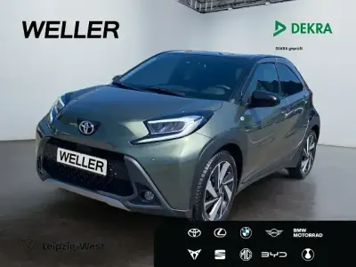 Gebraucht Toyota Aygo X X-plore 72 PS (52 kW) 2023 Gruen SUV