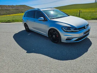 Gebraucht VW Golf VII Highline 150 PS (110 kW) 2019 Silber Kombi