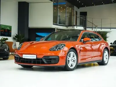 Usata Porsche Panamera Sport Turismo 367 CV (269 kW) 2020 Arancione Station wagon