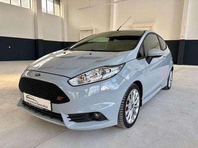 Gebraucht Ford Fiesta ST200 200 PS (147 kW) 2016 Grau Kleinwagen