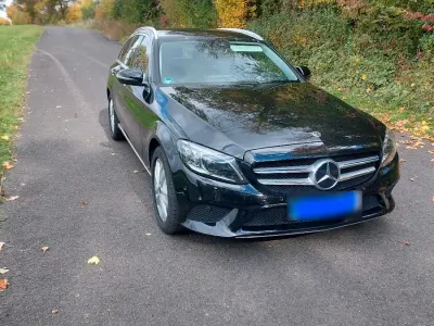 Gebraucht Mercedes C220 Avantgarde 194 PS (142 kW) 2019 Schwarz Kombi