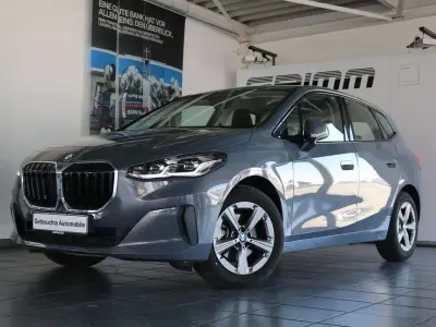 Gebraucht BMW 216 122 PS (89 kW) 2024 Sparkling kupfergrau metallic Coupé