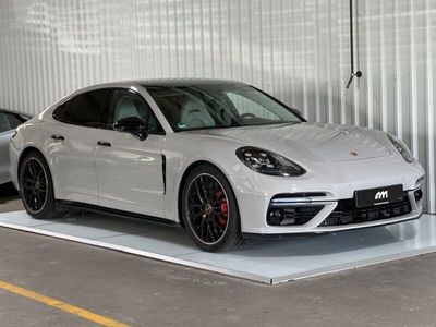 Porsche Panamera Turbo