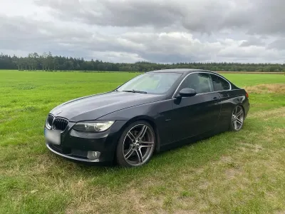 Gebraucht BMW 325 218 PS (160 kW) 2008 Schwarz Coupé