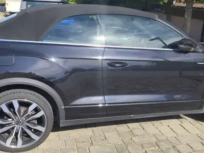 Gebraucht VW T-Roc Cabriolet R-line 150 PS (110 kW) 2021 Schwarz Cabrio