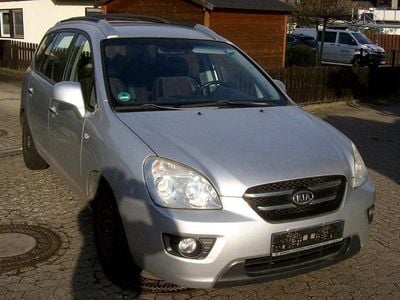 Gebraucht Kia Carens 144 PS (105 kW) 2007 Silber Van / Kleinbus