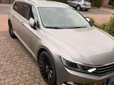 Gebraucht VW Passat 190 PS (139 kW) 2015 Grau Kombi