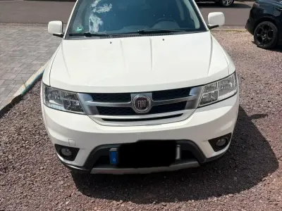 Gebraucht Fiat Freemont 170 PS (125 kW) 2013 Weiß SUV