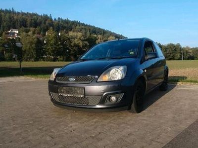 gebraucht Ford Fiesta 