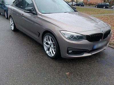 Gebraucht BMW 318 143 PS (105 kW) 2013 Gold Limousine