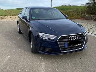 Gebraucht Audi A3 150 PS (110 kW) 2018 Blau Limousine