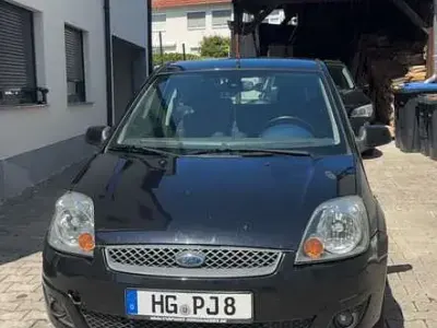 Gebraucht Ford Fiesta 69 PS (50 kW) 2008 Kleinwagen