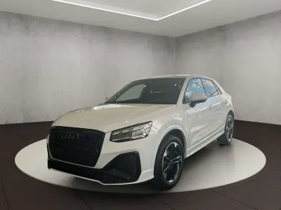 Neu Audi Q2 S-Line 150 PS (110 kW) 2026 Gletscherweiß metallic SUV