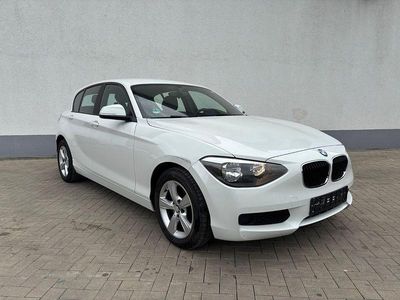 Gebraucht BMW 114 95 PS (69 kW) 2014 Weiß Kleinwagen