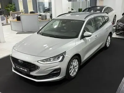 Używany Ford Focus Cool & Connect 120 KM (88 kW) 2023 Srebrny Kombi