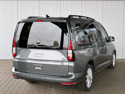 Używany VW Caddy Maxi Life 150 KM (110 kW) 2025 Szary Minivan