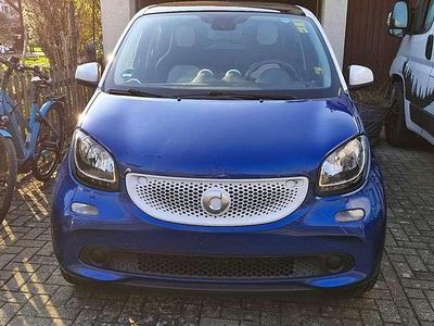 Gebraucht Smart ForFour Passion 71 PS (52 kW) 2015 Blau Kleinwagen
