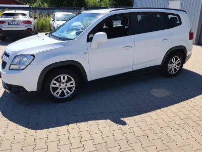 Gebraucht Chevrolet Orlando 163 PS (119 kW) 2012 Weiß Van / Kleinbus