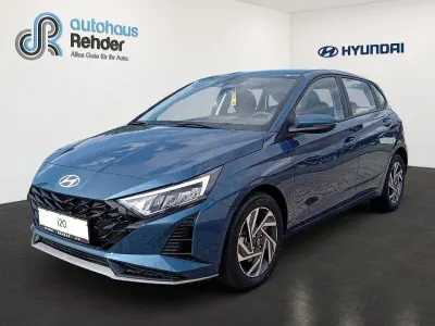 Neu Hyundai i20 Trend 90 PS (66 kW) 2026 Blau Kleinwagen